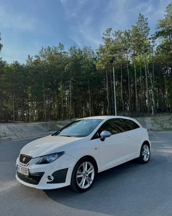 świętokrzyskie Seat Ibiza cena 31000 przebieg: 144000, rok produkcji 2009 z Warszawa